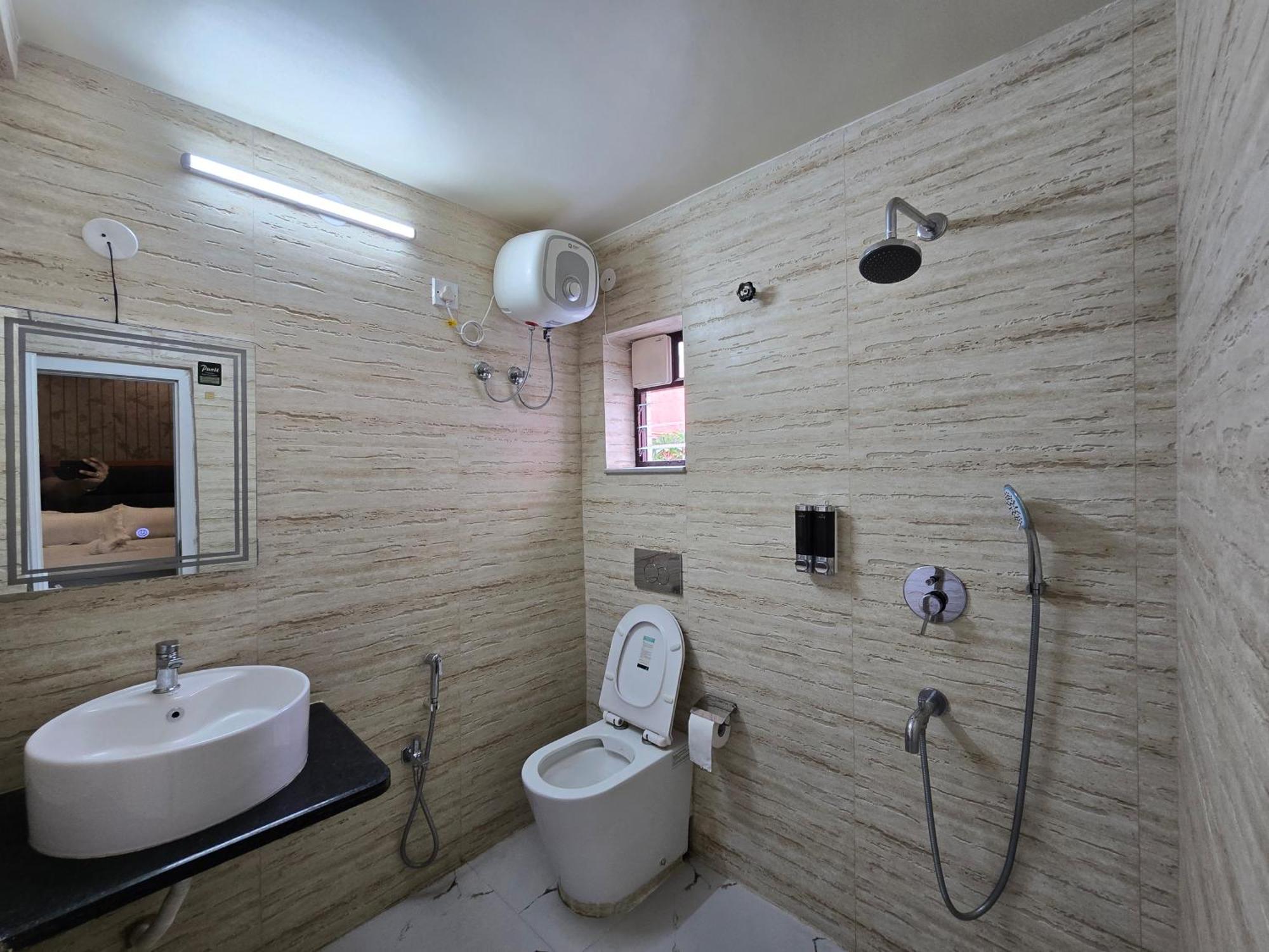 Step Home Kolkata Exterior photo